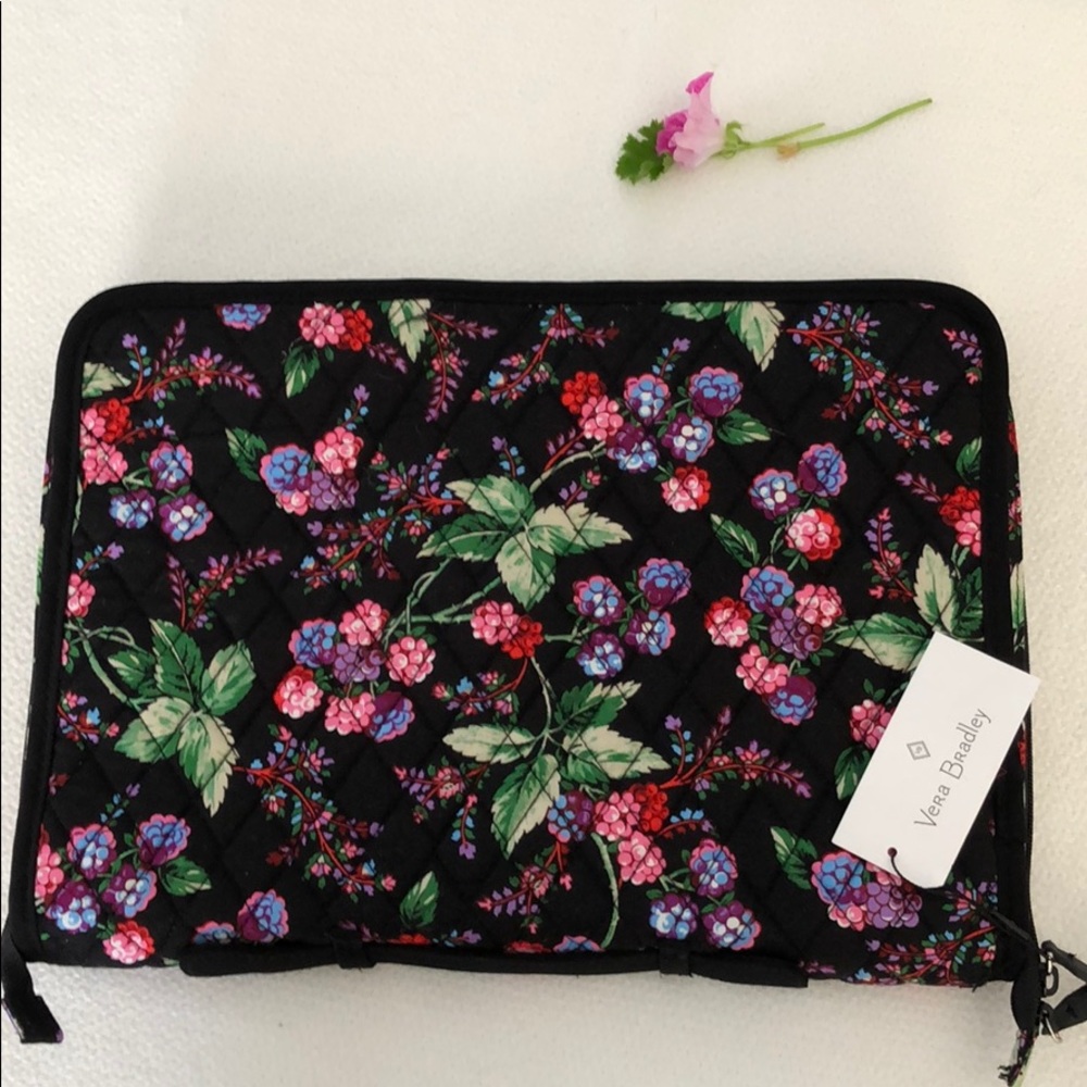 VERA BRADLEY Ultimate Jewelry Organizer.